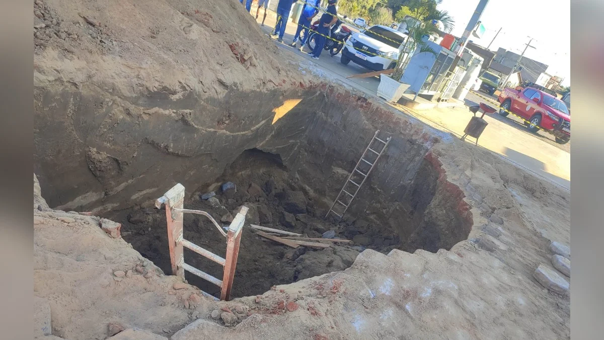 Homem de 58 anos morre após ser soterrado em obra em MG
