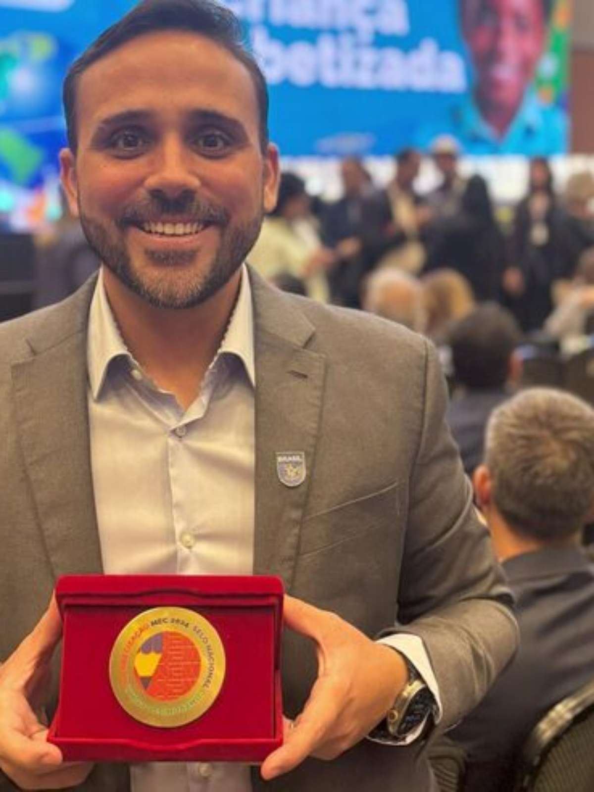Quem é Bruno Barral, ex-secretário que ascendeu com ACM Neto e virou elo com a Overclean