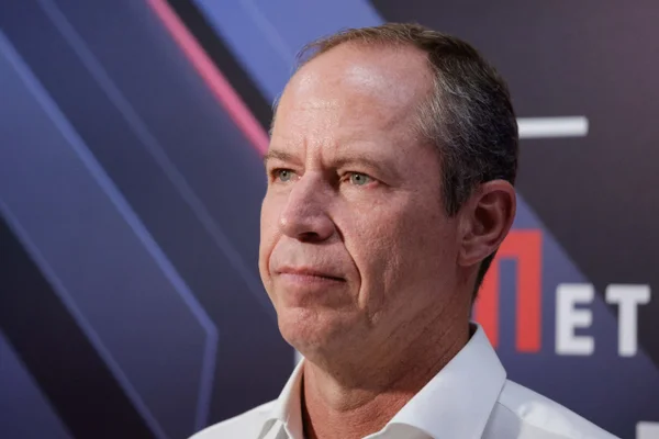 Cappelli promete contratar e valorizar servidores públicos: "Dinheiro, tem"