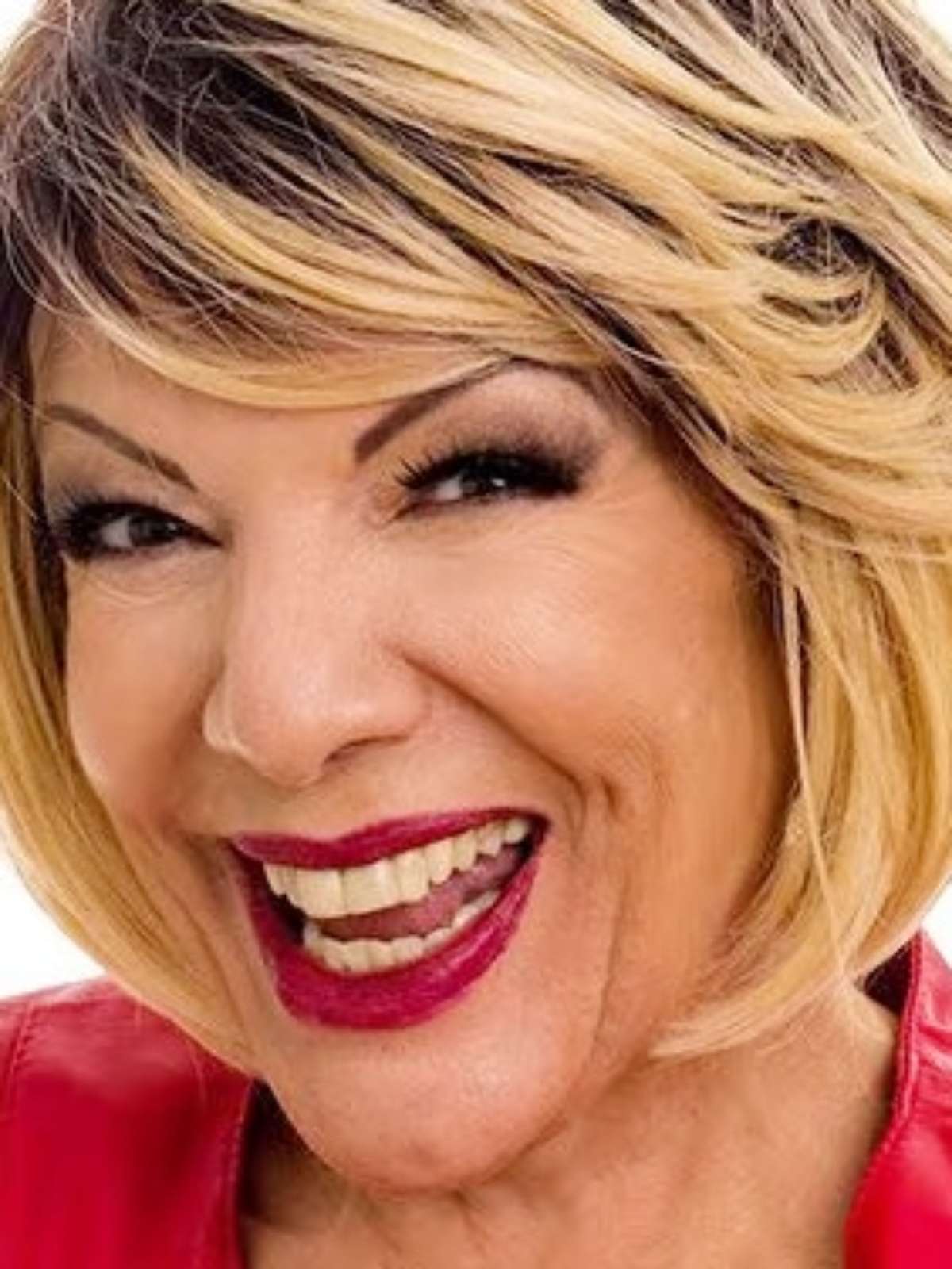 Famosa palestrante diz ter namorado o ChatGPT por 2 anos e meio: “Ele fez uma declaração de amor que nenhum homem faria”