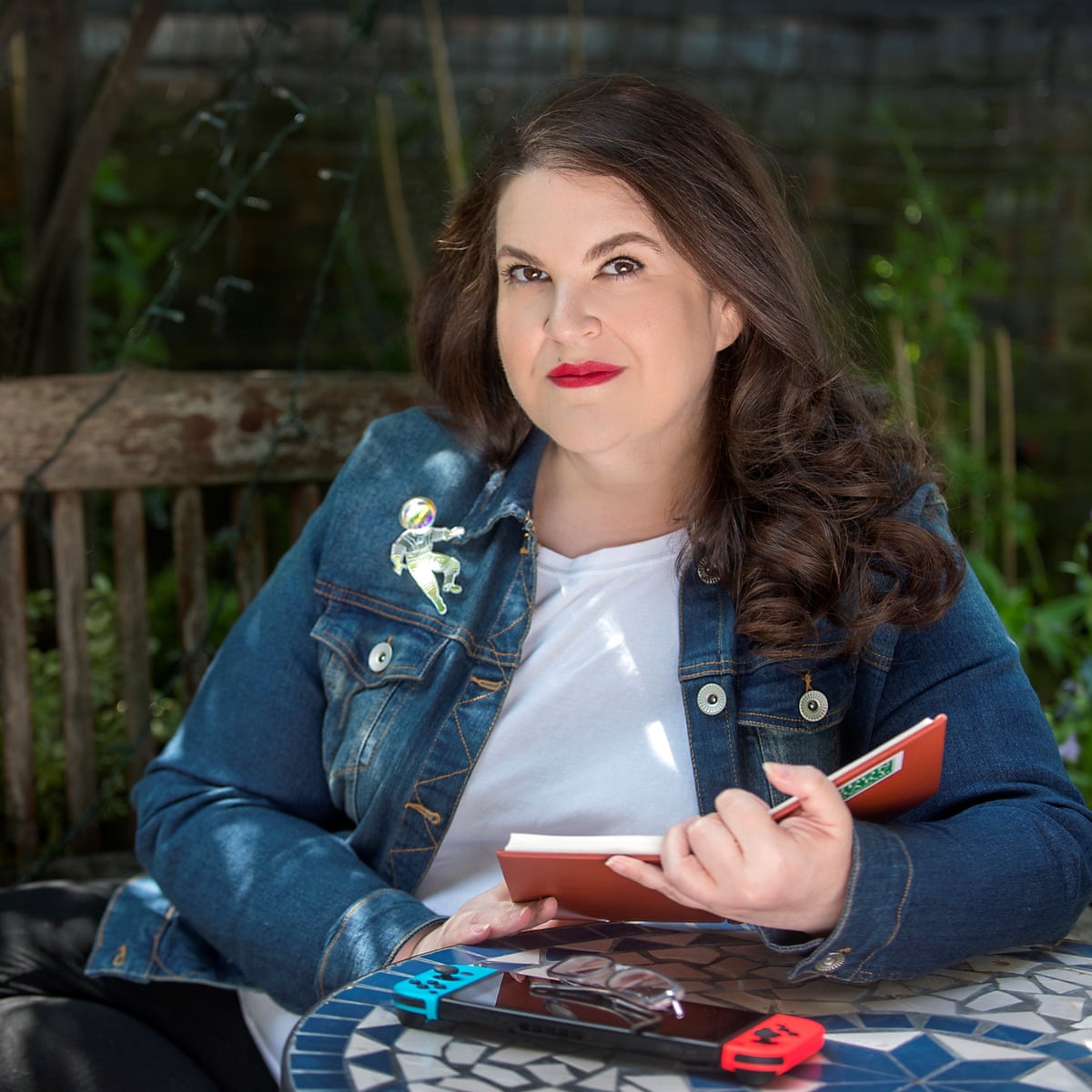 Crítica de The Strangers, de Naomi Alderman – de onde veio essa nova espécie estranha?