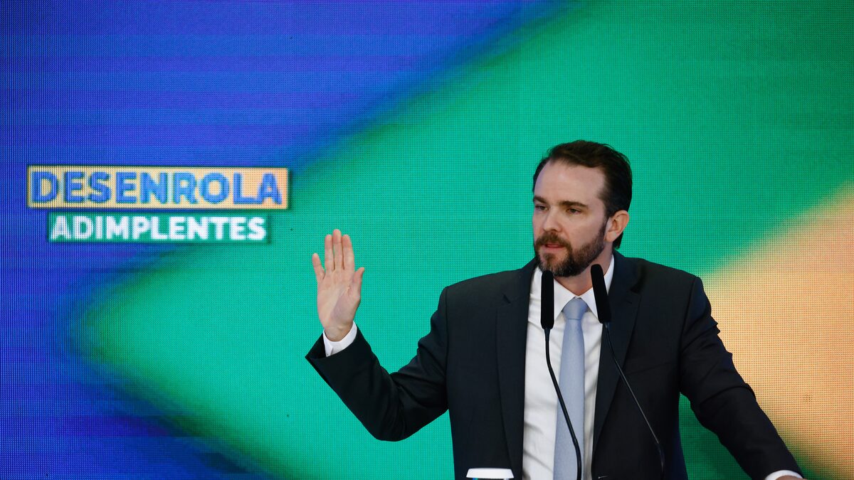 Durigan diz que proposta de compra de dívidas pelo governo deve começar após eleições, em 2027