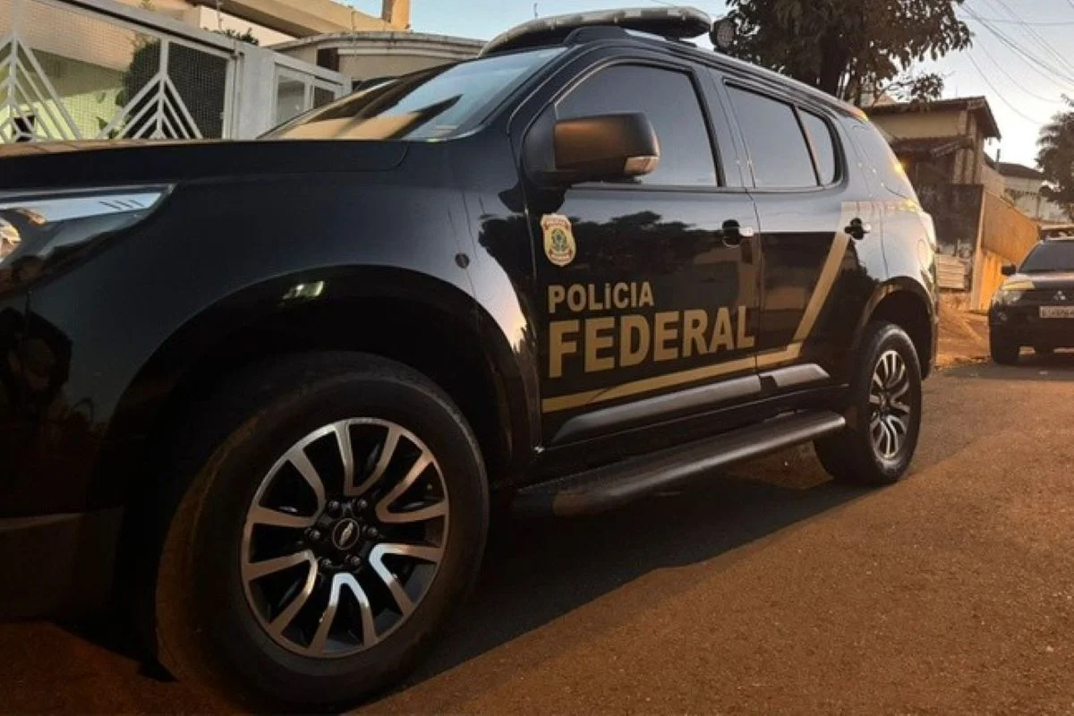 PF fecha laboratório de cocaína na fronteira e prende brasileiros no Peru