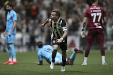 Torcedor do Atlético desmaia após gol que levou time aos pênaltis em jogo da Sul-Americana