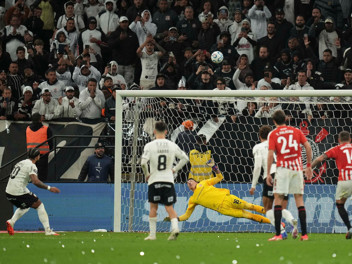 Memphis gera até multa ao Corinthians em noite para esquecer e vê relação com torcida estremecer
