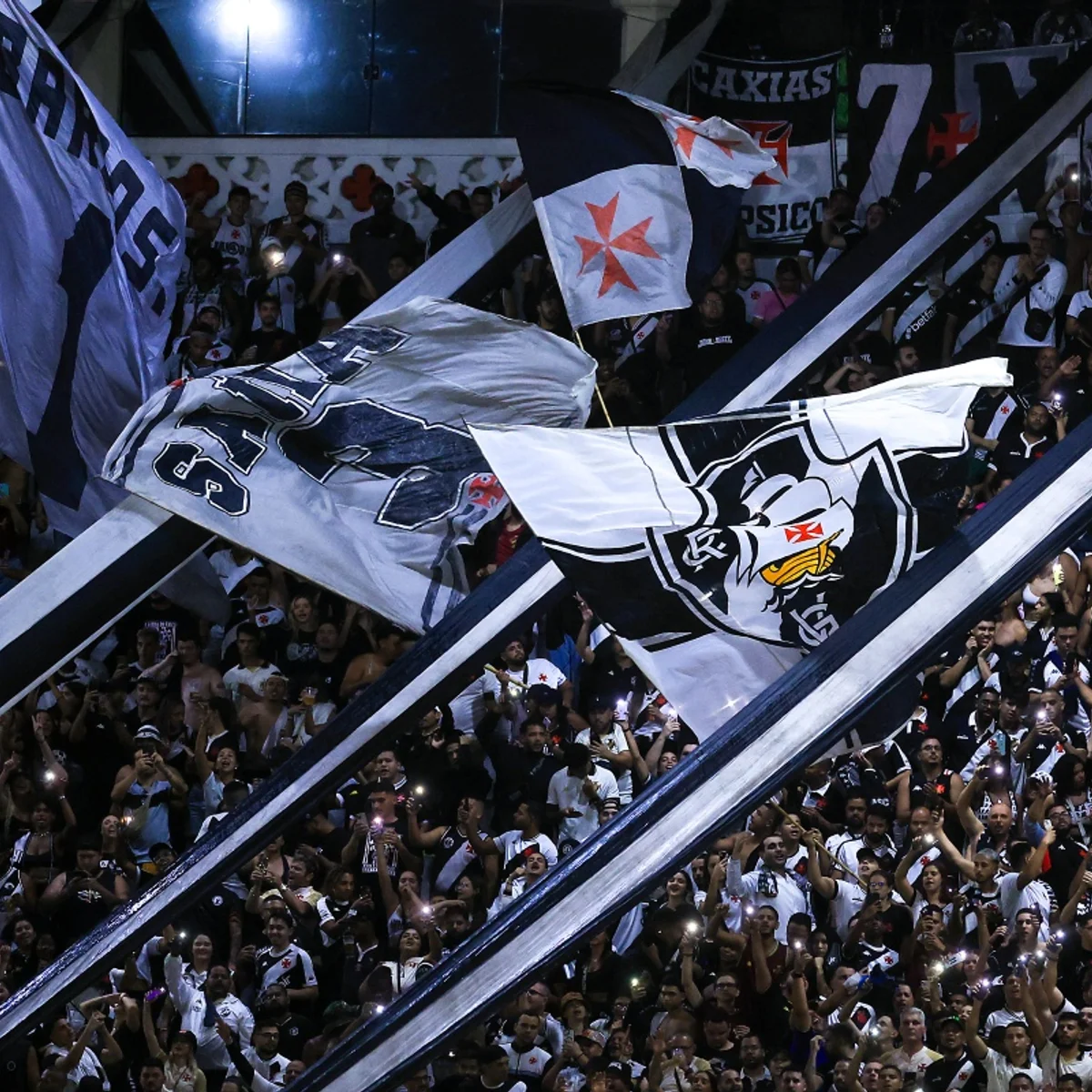 Após disputa judicial, Vasco esgota ingressos para semifinal contra o Boca