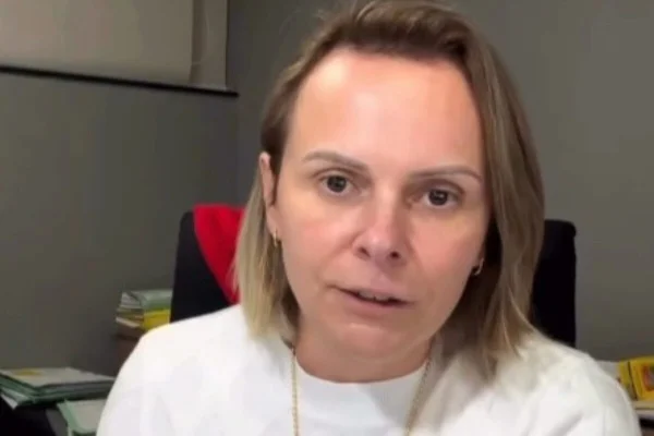 Irmã de Deolane fala sobre investigação contra delegada Maria Corsato
