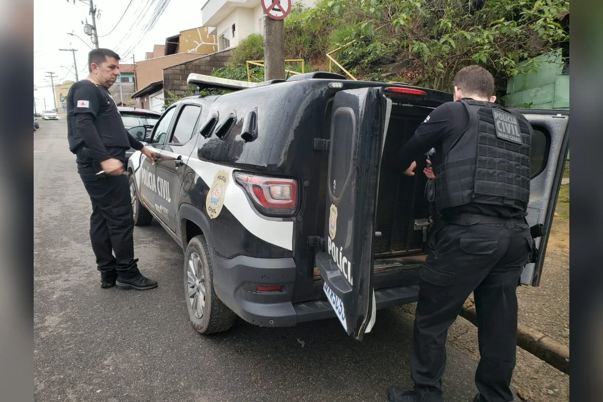 Polícia prende três suspeitos de matar homem a golpes de taco em MG