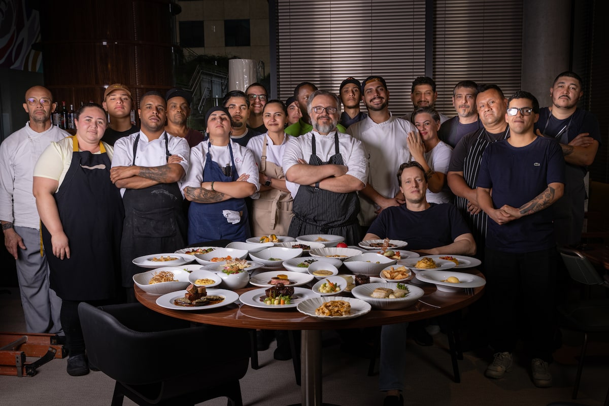 Restaurantes adotam taxa de reserva para clientes; vote se você é a favor ou contra a medida