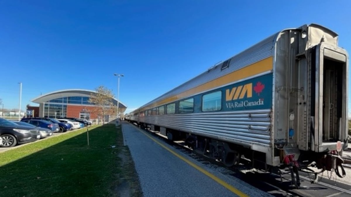 Real train ticket, fake booking agent: Boblo Island couple warns of sneaky VIA Rail scam