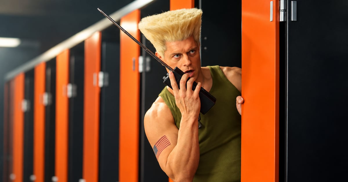 Cody Rhodes pede o retorno da WWE aos Emirados Árabes Unidos, antes do lançamento de Street Fighter