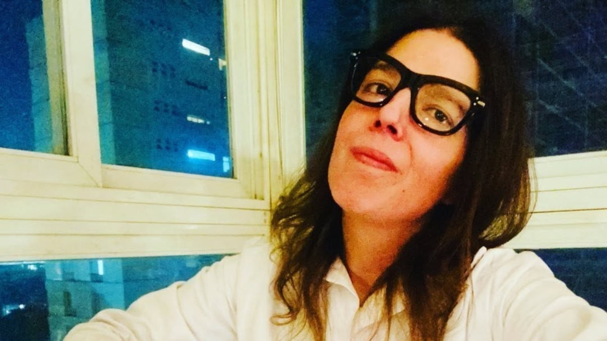 Camila Kfouri, filha do jornalista Juca Kfouri, morre aos 48 anos