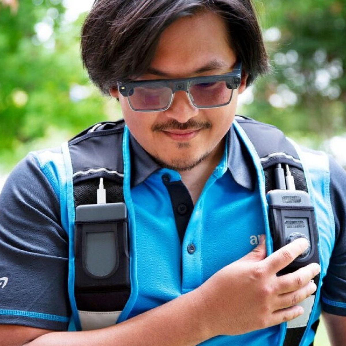Óculos Inteligentes de Entregador da Amazon Tirarão Fotos de... Tudo?