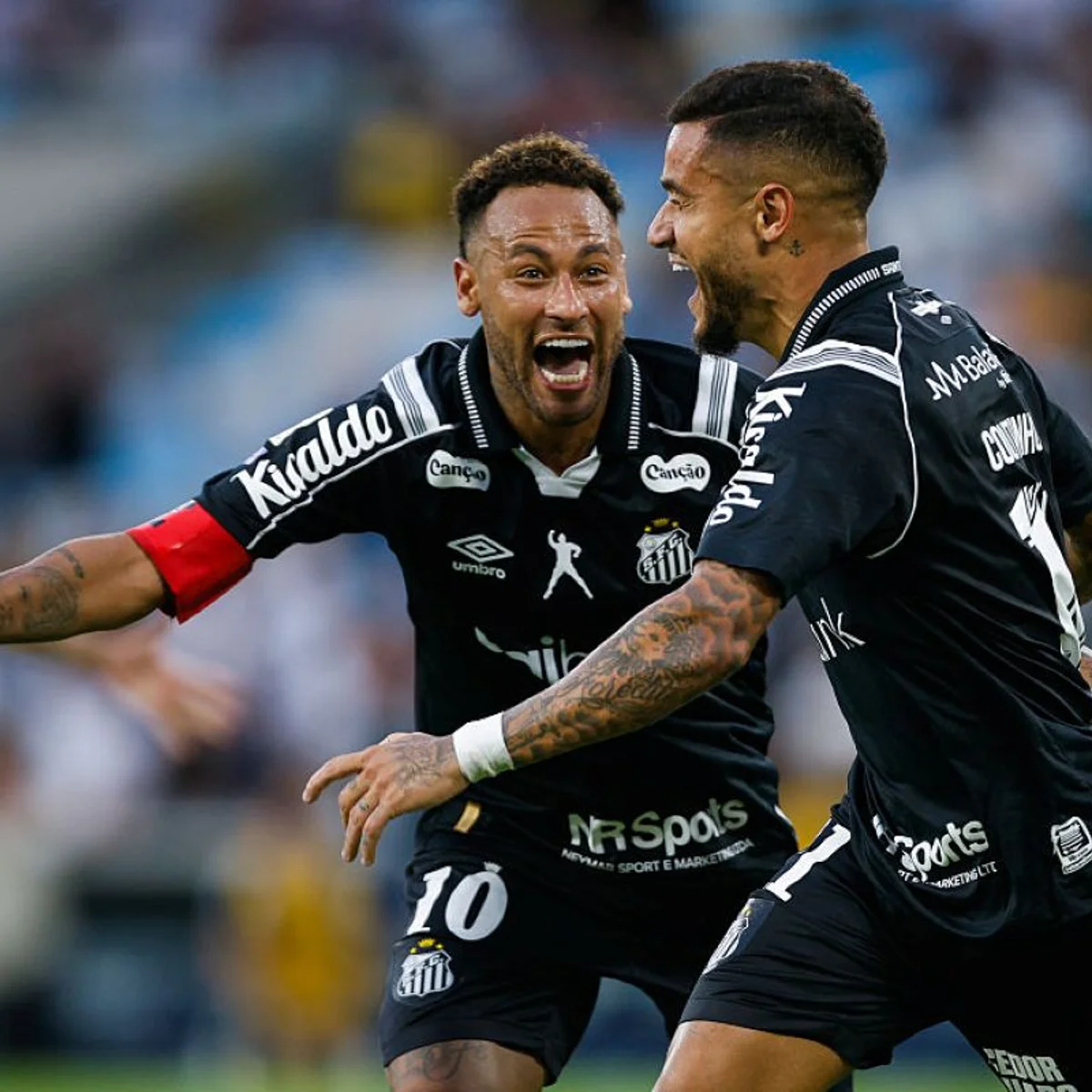 Brasileirão: Santos bate o Fluminense com gols de Gabigol e Coutinho