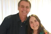 "Só rindo", debocha Regina Duarte sobre Bolsonaro ser réu