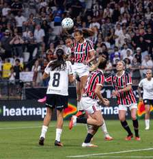 São Paulo e Corinthians decidem o Brasileirão feminino neste sábado, 3, no Morumbis Foto: FERNANDO BLADE/FOTOARENA/ESTADÃO CONTEÚDO / Estadão