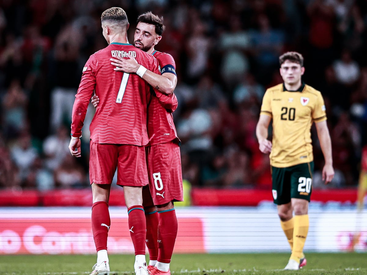 'O maior símbolo de Portugal': Bruno Fernandes apoia Cristiano Ronaldo apesar da saída
