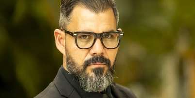 Imagem associada &agrave; direita n&atilde;o prejudica a carreira de Juliano Cazarr&eacute; na Globo Foto: Divulga&ccedil;&atilde;o/TV Globo