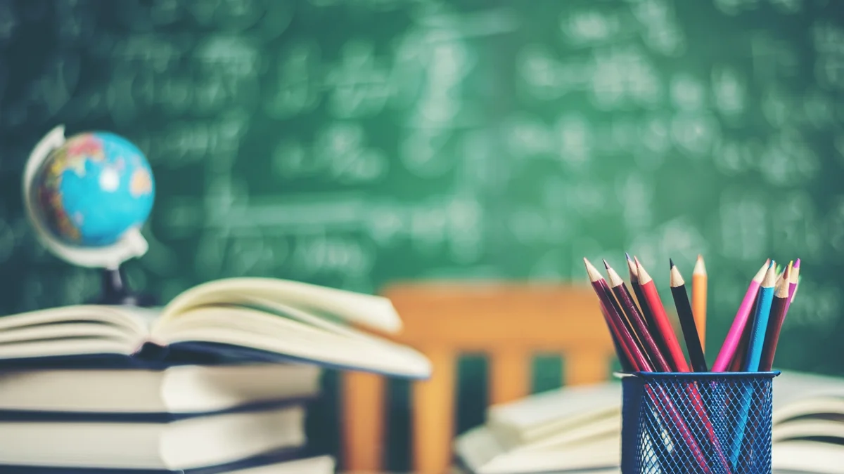 Mais um ano de escola pode reduzir risco de Alzheimer e demência no futuro