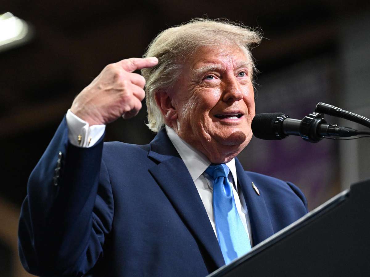 Juiz restabelece acesso à Casa Branca a jornalistas barrados por Trump