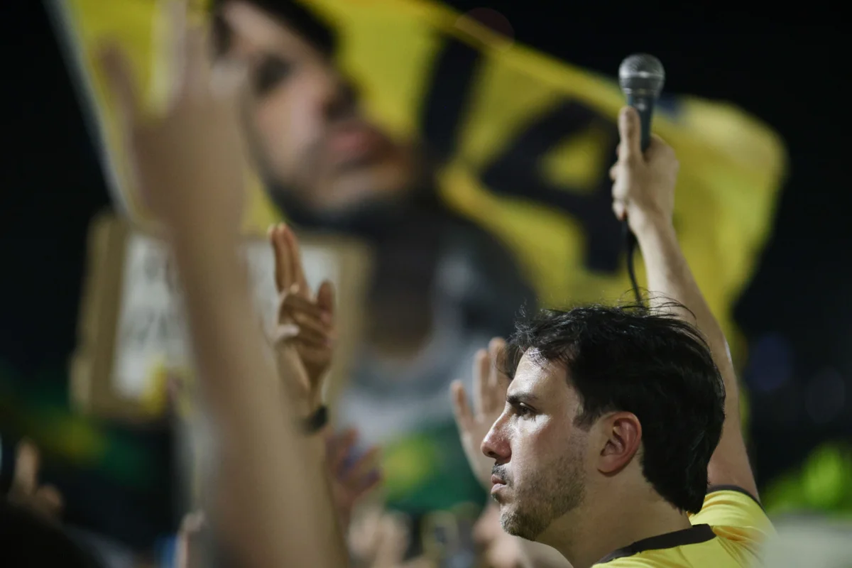 Renan vai ao Rio com esperança de entrar no debate da Globo de última hora