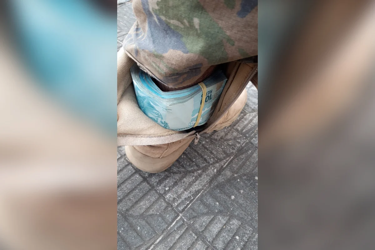 Dinheiro na meia era para comprar votos por R$ 300, dizem cabos eleitorais