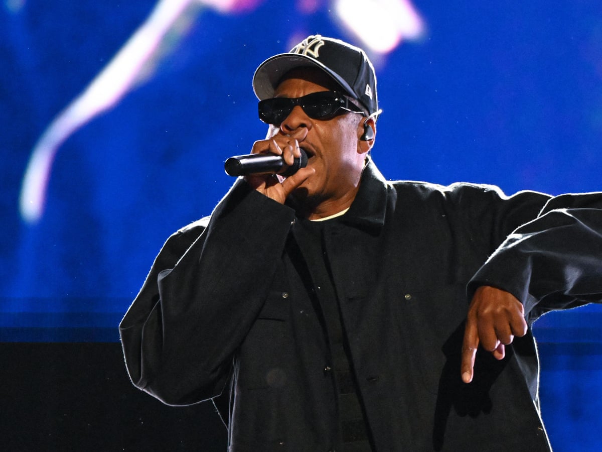 Jay-Z será o artista principal do show de intervalo do Super Bowl de 2027
