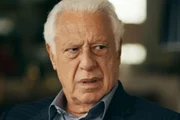 Antônio Fagundes como Arthur Brandão em Quem Ama Cuida