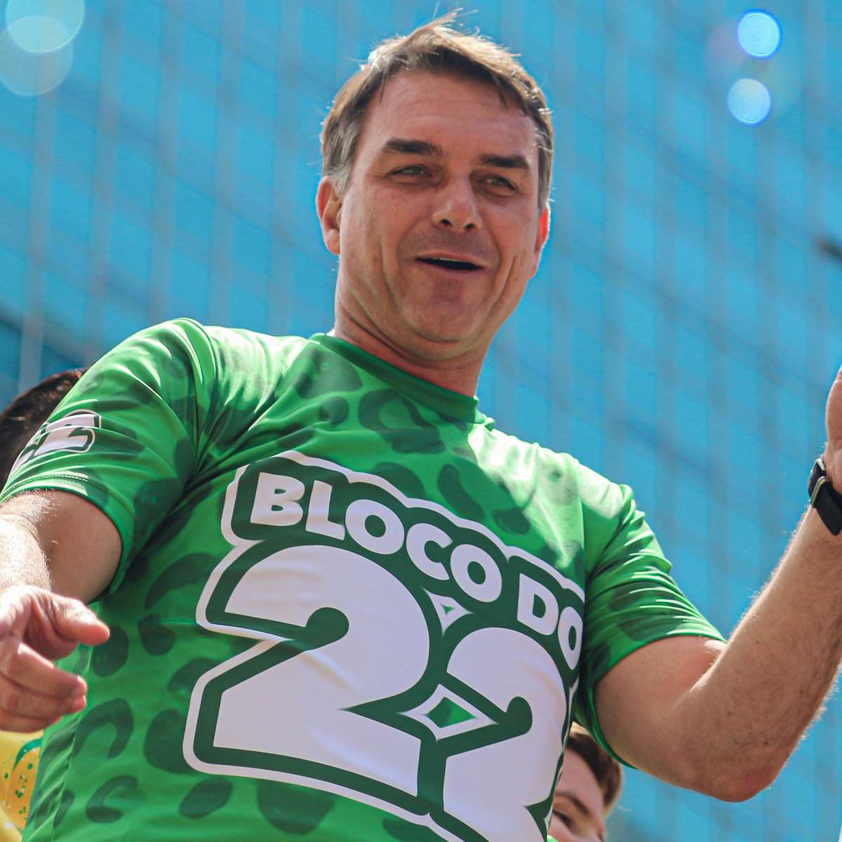 Governo de Donald Trump concederá visto para Flávio Bolsonaro entrar nos EUA
