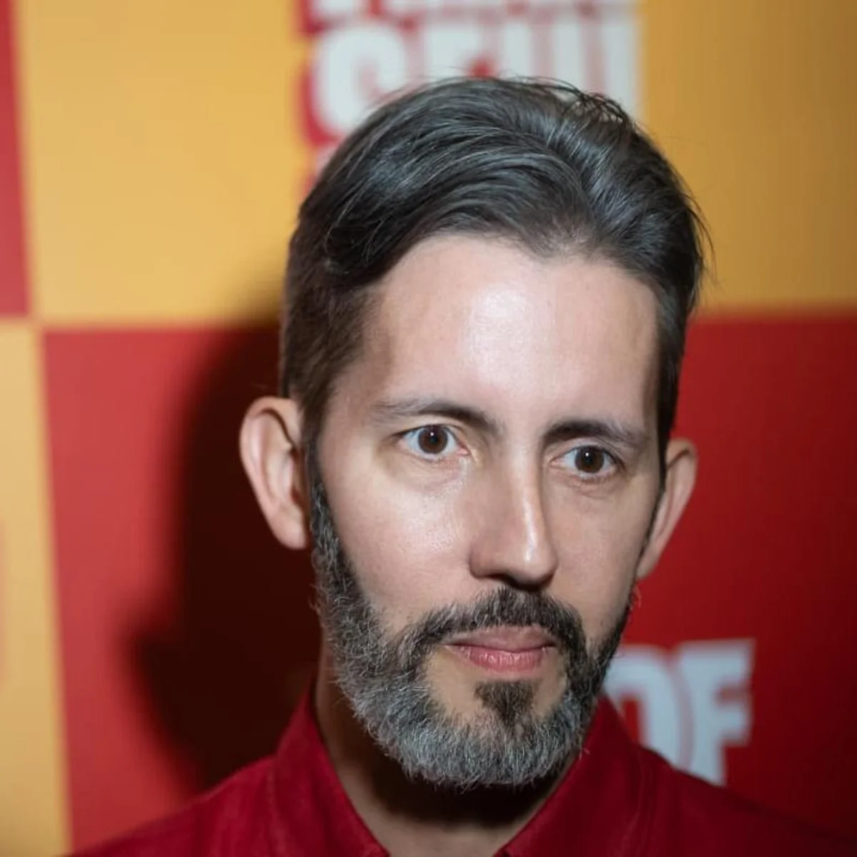 Grass promete reajuste a professores e diz que Agnelo não será secretário