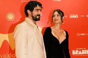 Thaila Ayala celebra 7 anos de casamento com Renato Góes: “Sim certeiro”