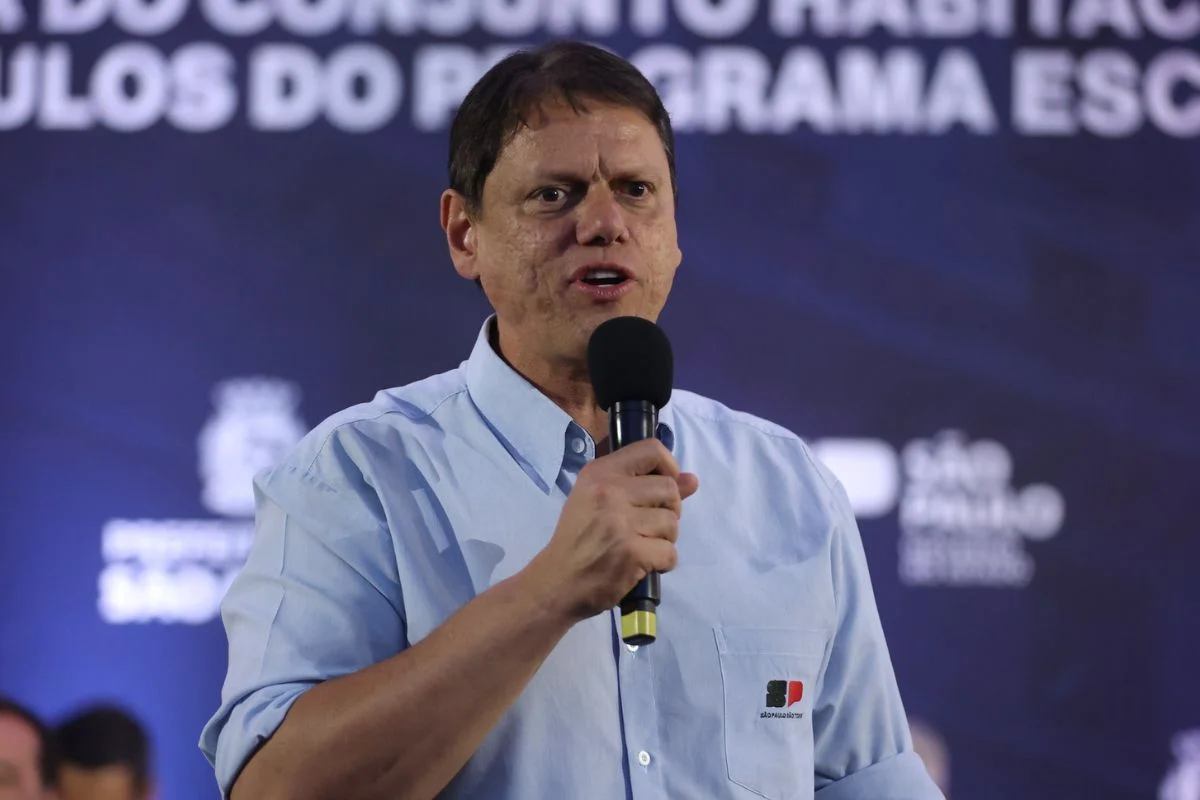 Tarcísio fapesp corte bolsas nega