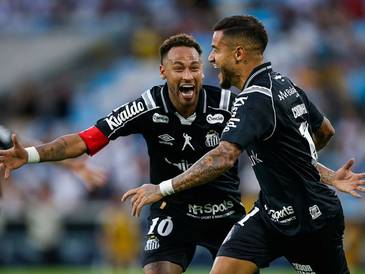 Brasileirão: Santos bate o Fluminense com gols de Gabigol e Coutinho