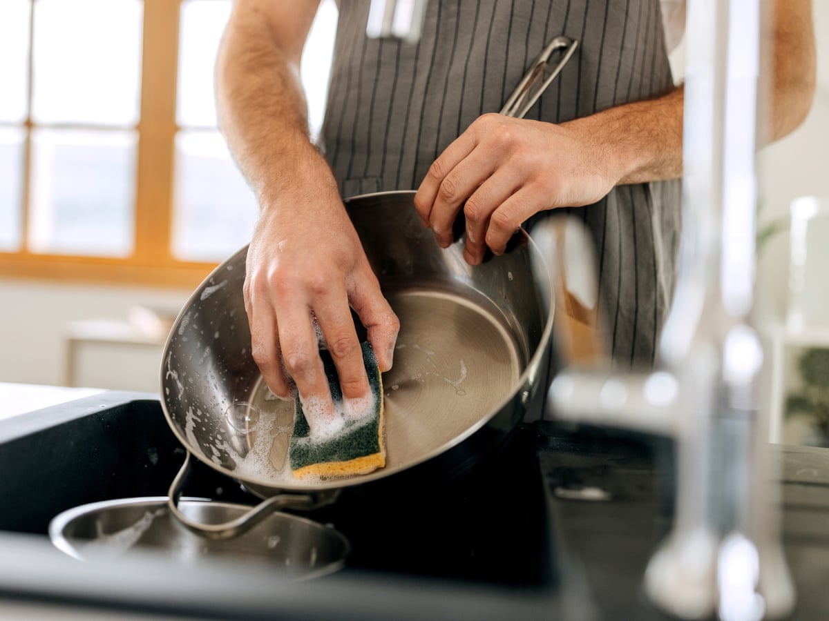 'A panela antiaderente é segura?' O que você quer saber sobre segurança alimentar e na cozinha?