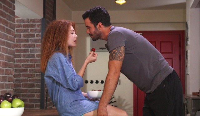 12 séries turcas com romances tão bons que curam até coração partido