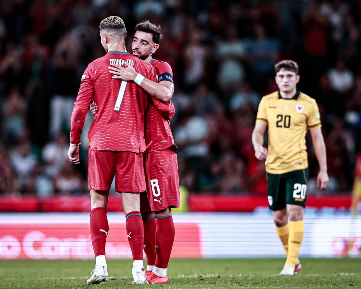 'O maior símbolo de Portugal': Bruno Fernandes apoia Cristiano Ronaldo apesar da saída
