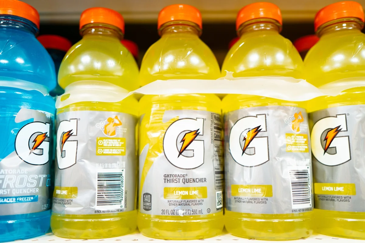 Gatorade recolhe 122 mil caixas de bebida por corante não declarado nos EUA