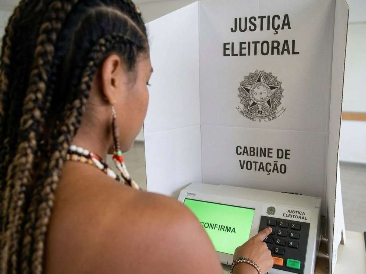 Maioria do eleitorado, minoria nos cargos: por que os brasileiros ainda votam pouco em mulheres