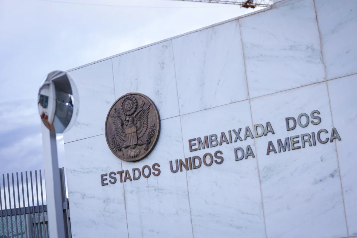 Fachada da Embaixada dos Estados Unidos da América em Brasília Metrópoles