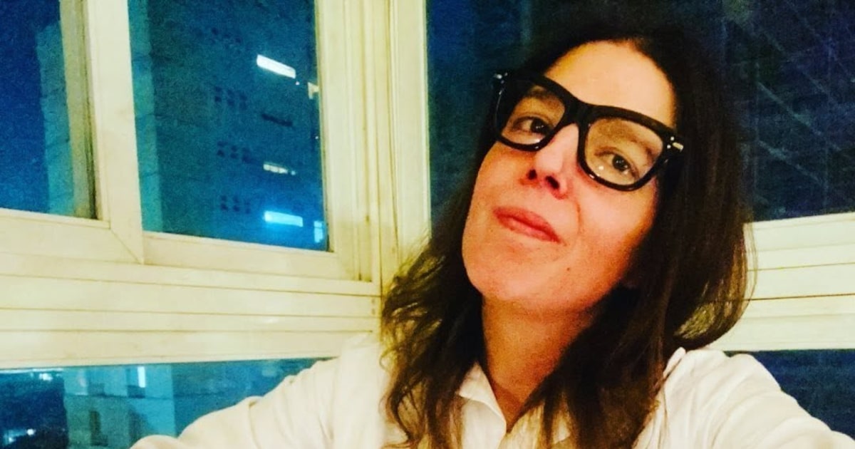 Camila Kfouri, filha do jornalista Juca Kfouri, morre aos 48 anos