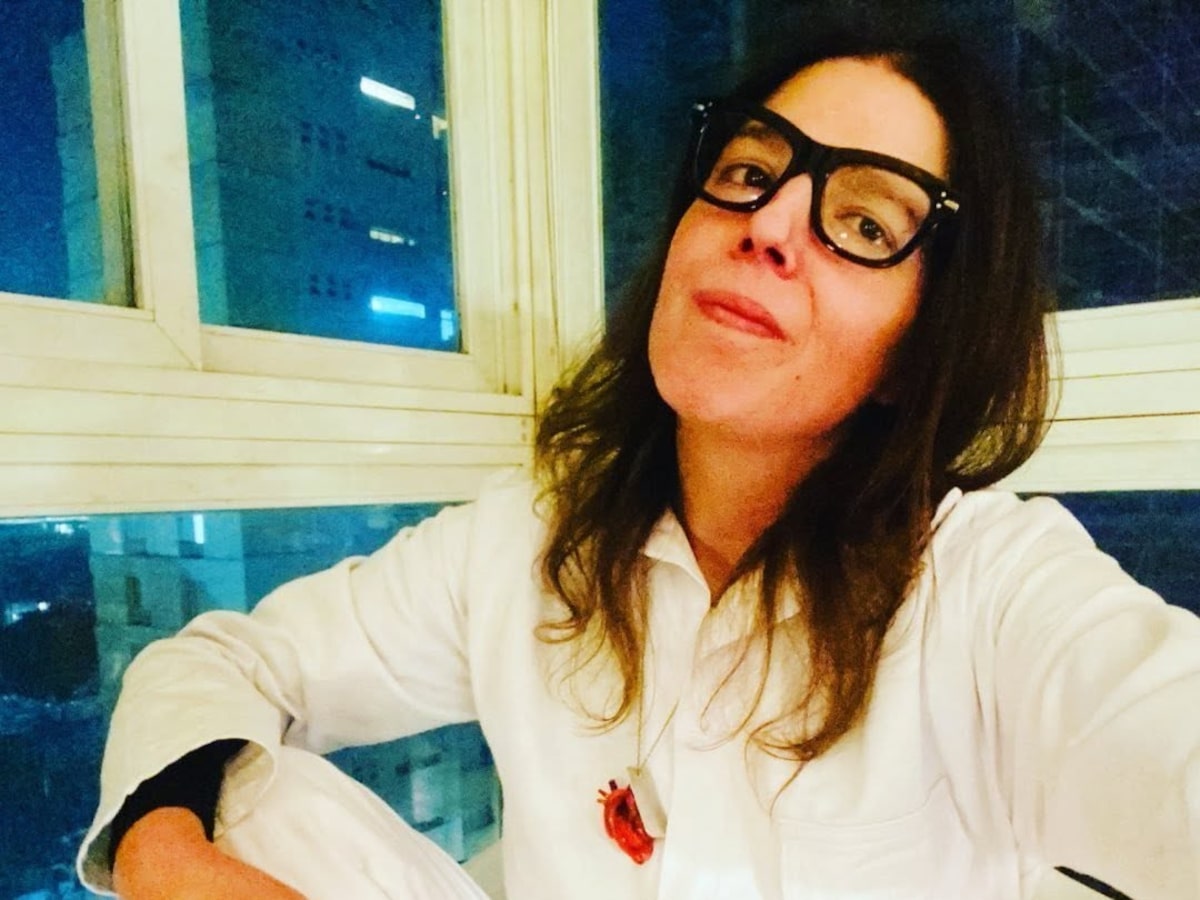 Camila Kfouri, filha do jornalista Juca Kfouri, morre aos 48 anos